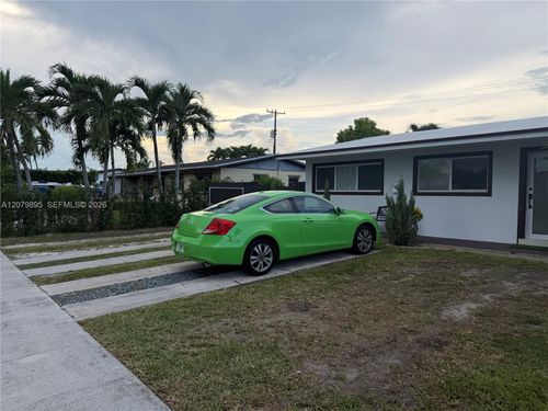 10411 Sw 51st St, Miami, FL, 33165-6232 | Card Image