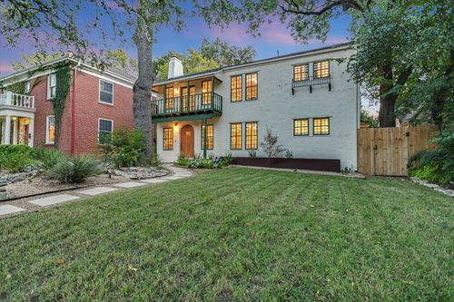 113 W 32nd St, Austin, TX, 78705-2301 | Card Image