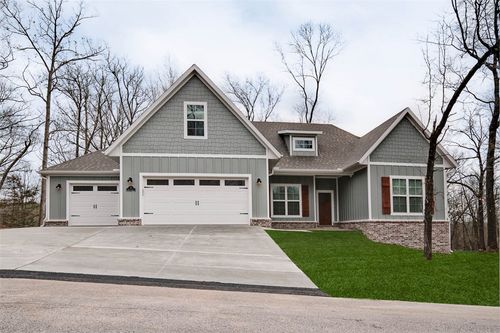 35 Chelmsworth Dr, Bella Vista, AR, 72715-6902 | Card Image