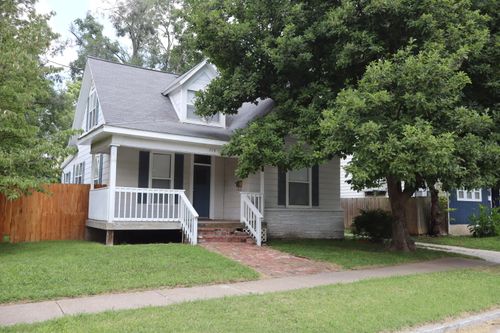 715 E Lynn St, Springfield, MO, 65802-1922 | Card Image