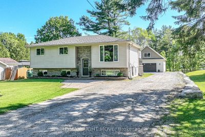 3015 Sparrow Lake Rd S, House other with 4 bedrooms, 2 bathrooms and 14 parking in Washago ON | Image 1