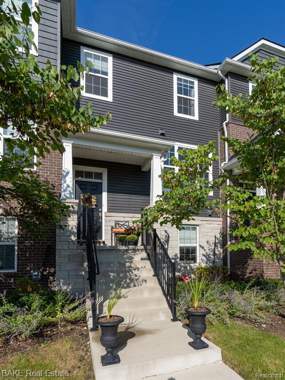 Mill St, Plymouth, MI 48170