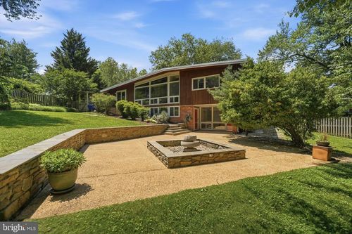 3005 Cedar Hill Rd, FALLS CHURCH, VA, 22042-1302 | Card Image