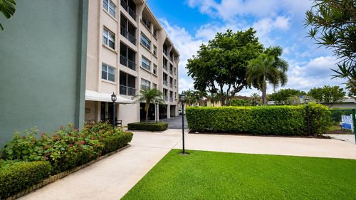 309-505 Spencer Dr, West Palm Beach, FL, 33409-3678 | Card Image