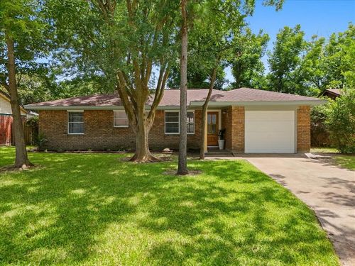 2909 15th Ave N, Texas City, TX, 77590-5020 | Card Image
