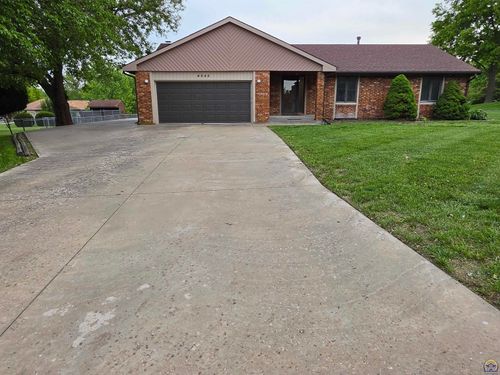 4540 Nw Geronimo Trl, Topeka, KS, 66618-3508 | Card Image