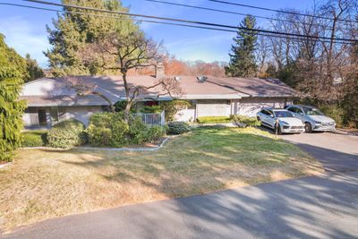 184 Wood Pond Road, House other with 4 bedrooms, 4 bathrooms and null parking in West Hartford CT | Image 2