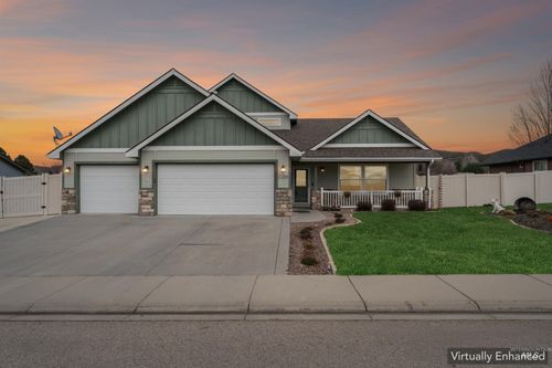 1108 Royalty Ave, Emmett, ID, 83617-8112 | Card Image