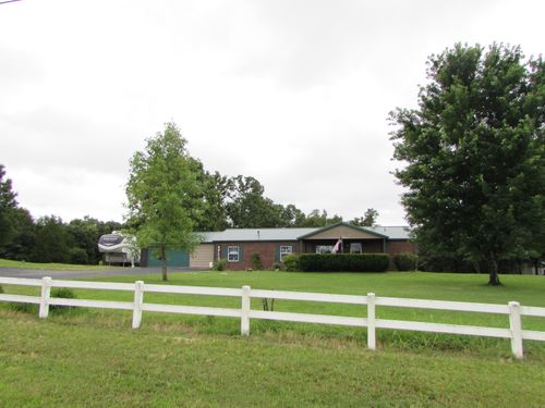18-281 Lake Ranch Rd, Kissee Mills, MO, 65680-8449 | Card Image