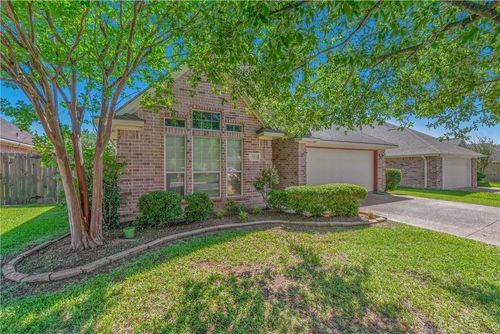 3743 Essen Loop, College Station, TX, 77845-5985 | Card Image