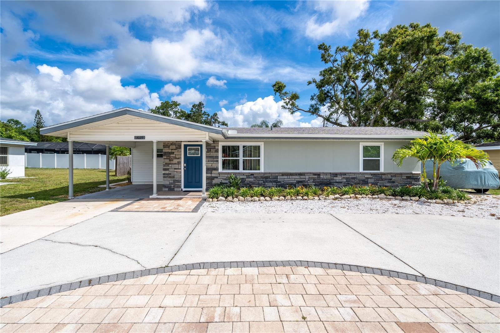 Bahia Vista St, Sarasota, FL 34239
