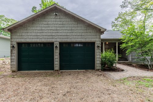 183 Lake Thunderbird Dr, Putnam, IL, 61560-9774 | Card Image