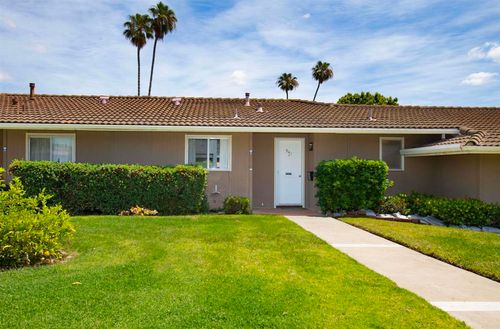 941 La Fiesta Way, San Marcos, CA, 92078 | Card Image