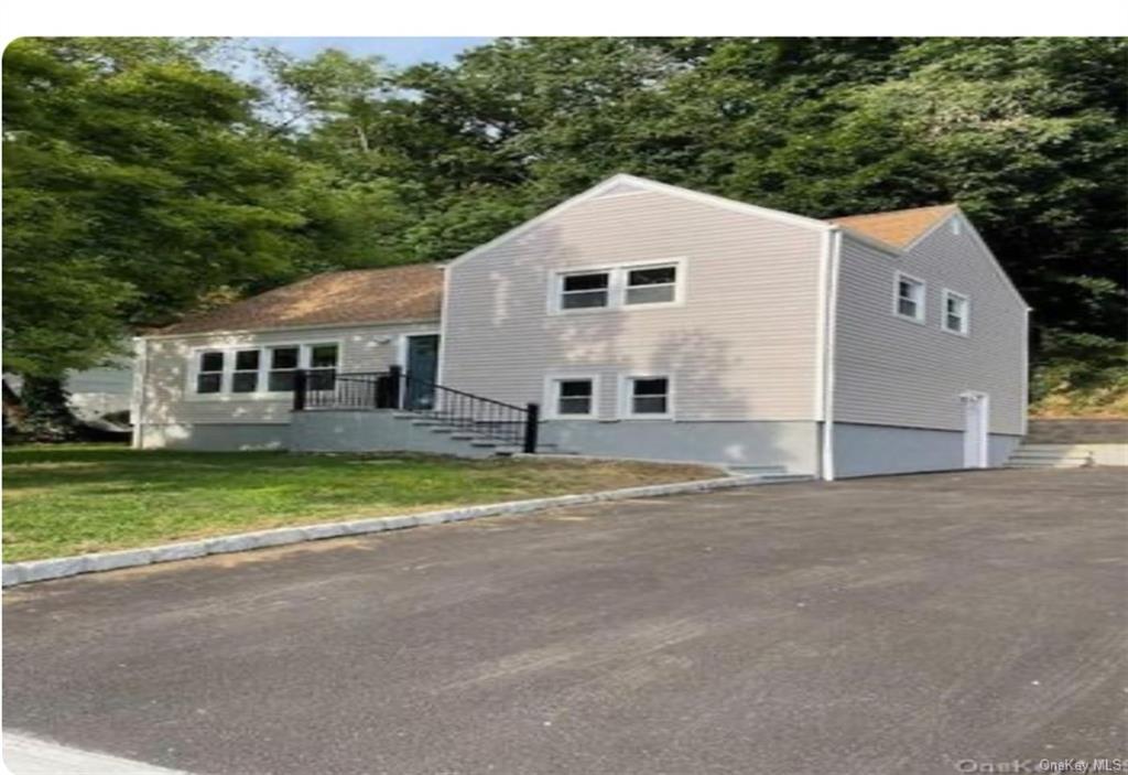 Pembrook Dr, Yonkers, NY 10710