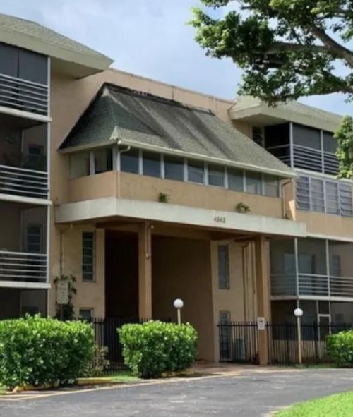 105-4848 Nw 24th Ct, Lauderdale Lakes, FL, 33313-3337 | Card Image