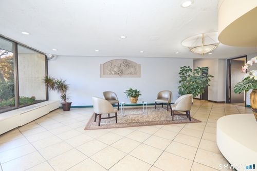7p-2625 Park Ave, Bridgeport, CT, 06604-1342 | Card Image