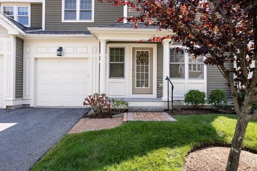 4-4 Lowell Dr, Hopkinton, MA, 01748-2357 | Card Image