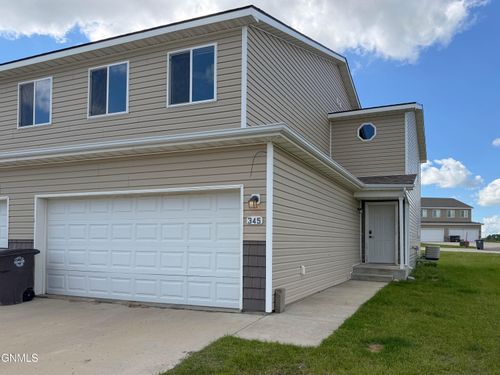 345 Adeline Dr, Stanley, ND, 58784-5006 | Card Image