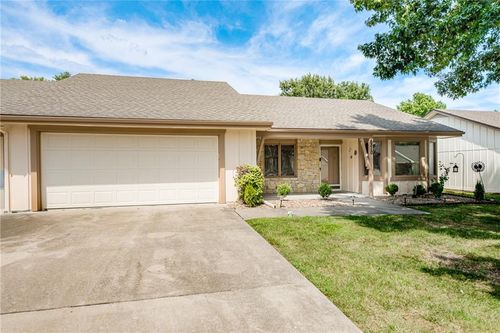 8310 190th St, Belton, MO, 64012-8304 | Card Image