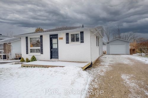 708 Johnston Cres, Kincardine, ON, N2Z1S4 | Card Image