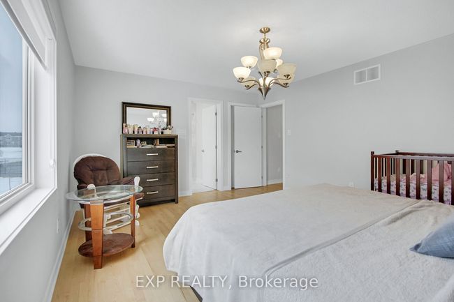 2021 Elevation Rd, House attached with 3 bedrooms, 3 bathrooms and 2 parking in Nepean ON | Image 25