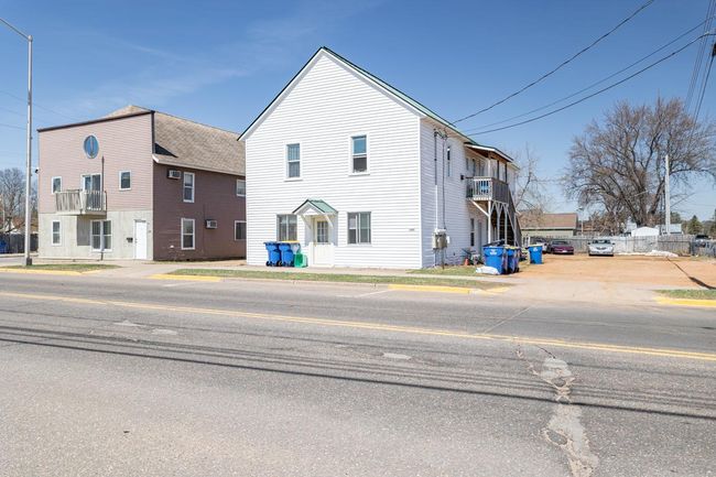 1322 W Main St, Home with 8 bedrooms, 4 bathrooms and null parking in Merrill WI | Image 4