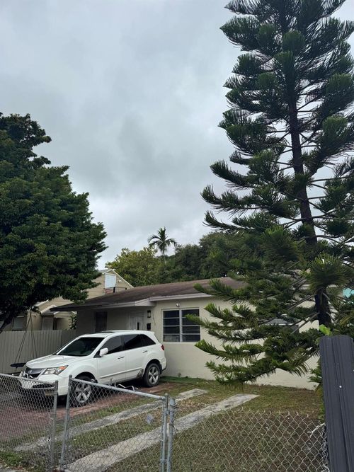 1017 Nw 47th St, Miami, FL, 33127-2263 | Card Image