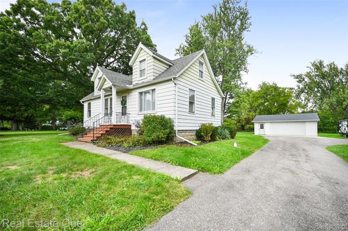 4233 Mccandlish Road, Grand Blanc Charter Township, MI, 48439 | Card Image