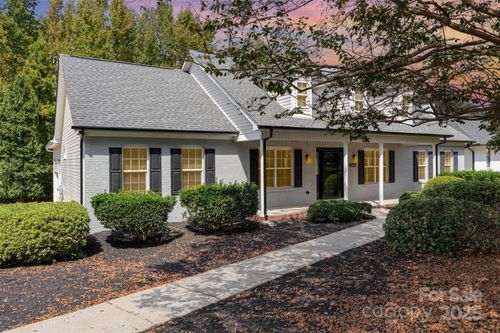 3802 Mckee Rd, Charlotte, NC, 28270-1254 | Card Image