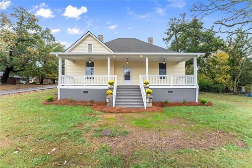 102 Barber St, Commerce, GA, 30529-2935 | Card Image