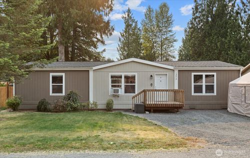 13012 View Pl, Granite Falls, WA, 98252-8550 | Card Image