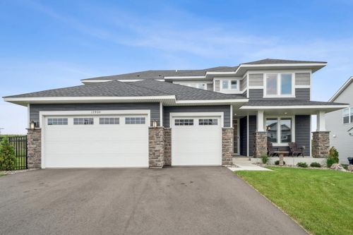 17904 Hinckley Ave, Lakeville, MN, 55044-6508 | Card Image