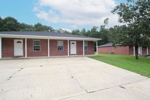 6853 Roundup Ln, Milton, FL, 32570-3267 | Card Image