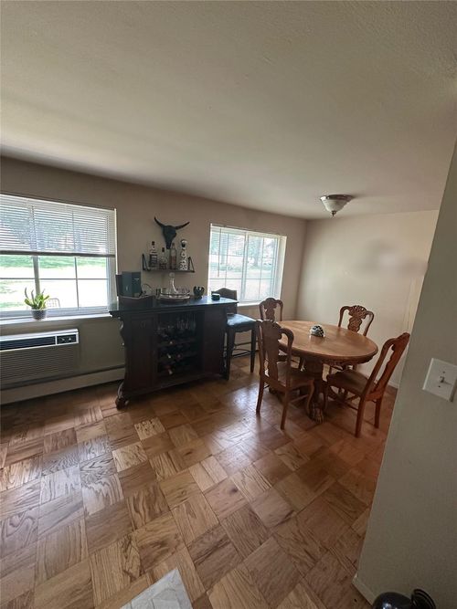 104-104 Jervis Avenue Avenue, Babylon, NY, 11735 | Card Image