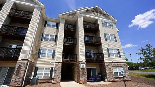 303 Lookover Dr, Anderson, SC, 29621-2348 | Card Image