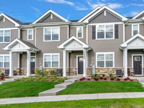 2255 Riesling Rd, Oswego, IL, 60543-6710 | Card Image