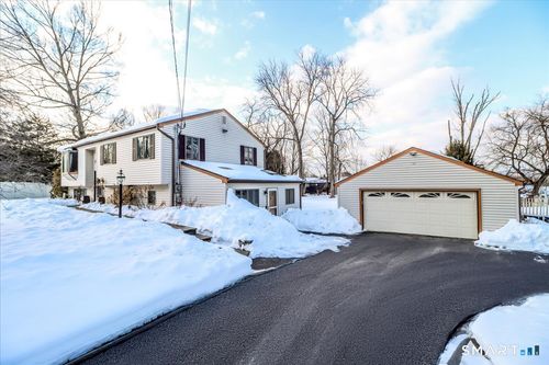 25 Howland Rd, New Milford, CT, 06776-2905 | Card Image