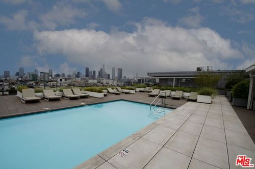 unit-217-527 Molino St, Los Angeles, CA, 90013-2356 | Card Image