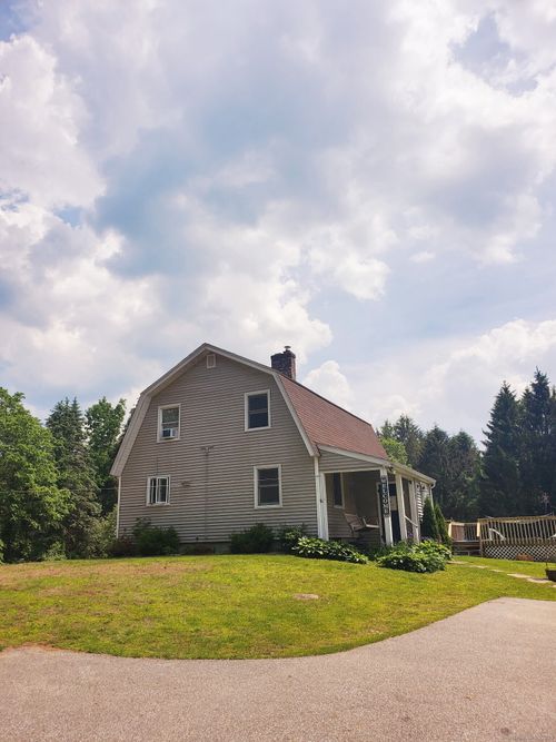 8 S Bigelow Rd, Hampton, CT, 06247-1600 | Card Image