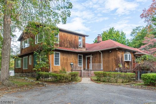 951 N Beverwyck Rd, Boonton, NJ, 07005-9601 | Card Image