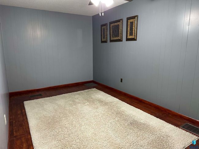 110 N Pearl St, House other with 3 bedrooms, 1 bathrooms and null parking in Menno SD | Image 26