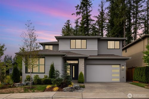 23612 Se 35th Ct, Sammamish, WA, 98029-5500 | Card Image