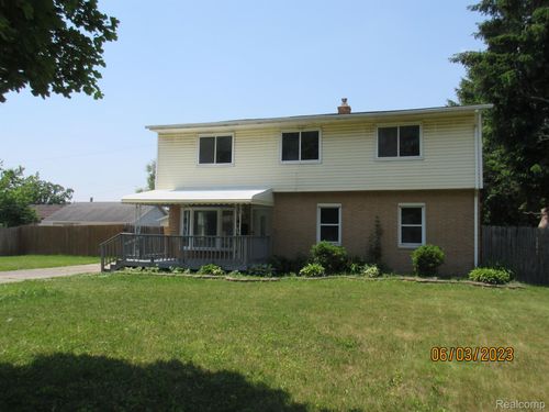 26387 Crystal Ave, Warren, MI, 48091-4008 | Card Image