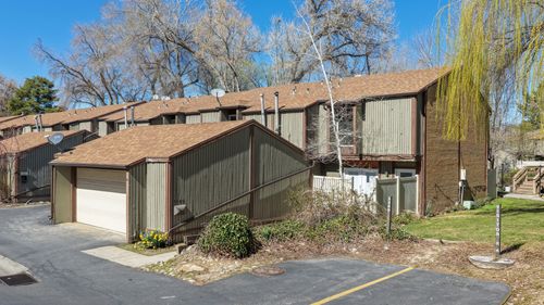 5489 S Willow Ln, Murray, UT, 84107-6241 | Card Image