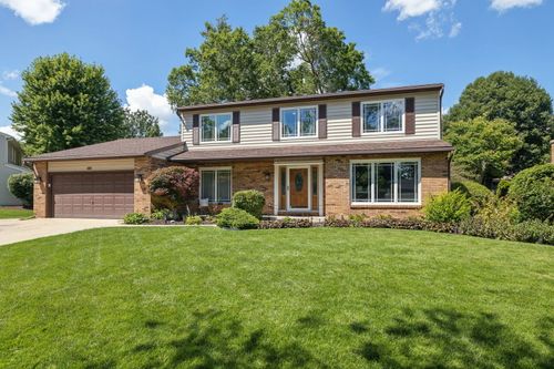 616 Edward Rd, Naperville, IL, 60540-6918 | Card Image