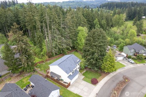 921 Erin Ln W, Eatonville, WA, 98328-8001 | Card Image