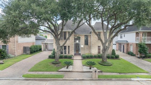 11926 Carriage Hill Dr, Houston, TX, 77077-2621 | Card Image
