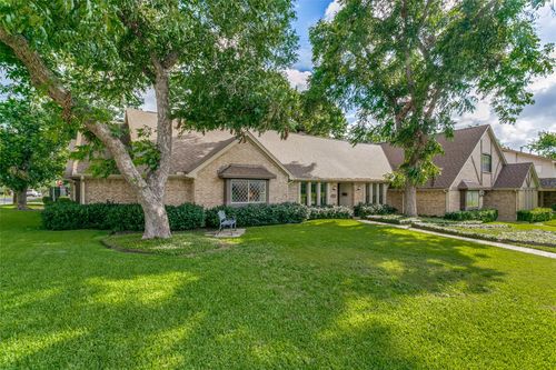 7507 Wellcrest Dr, Dallas, TX, 75230-4854 | Card Image