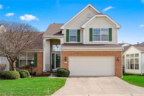 5531 Hideaway Dr, Medina, OH, 44256-6460 | Card Image