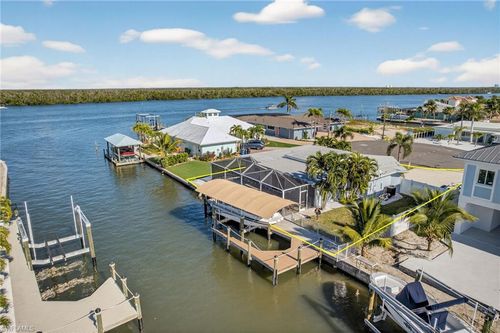 467 Madison Ct, FORT MYERS BEACH, FL, 33931-3644 | Card Image